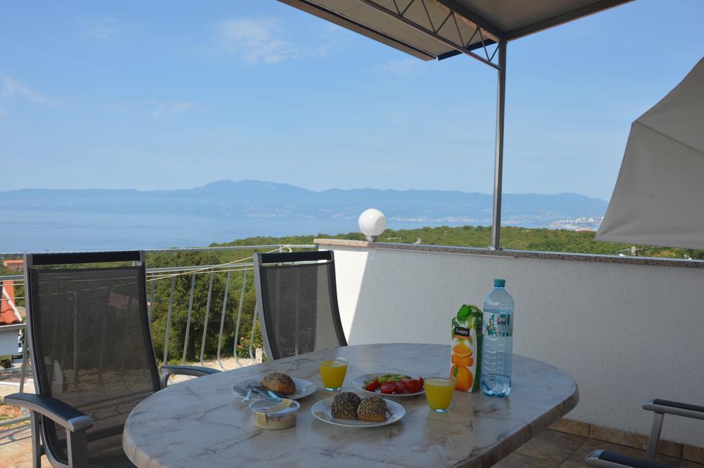 Apartment Lucija Kostrena Dış mekan fotoğraf